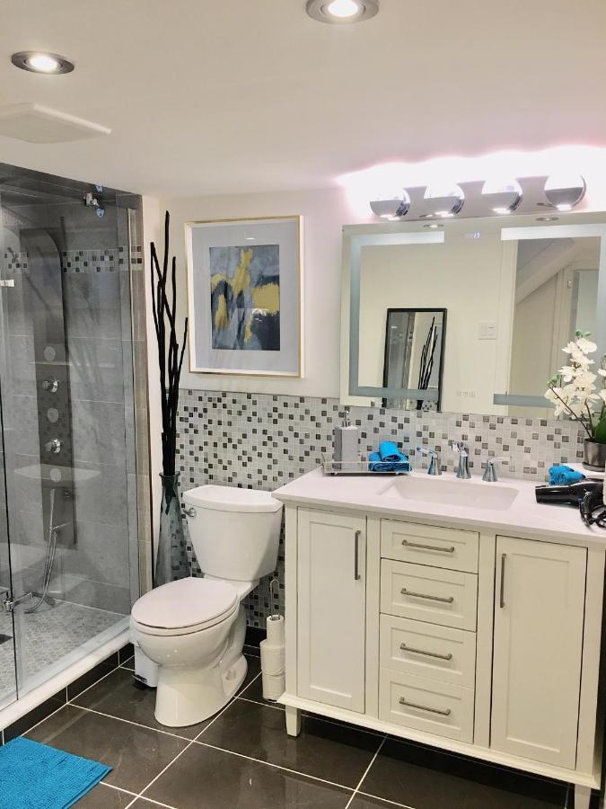 Luxury Bachelor Suite ปวงต์-แคลร์ ภายนอก รูปภาพ